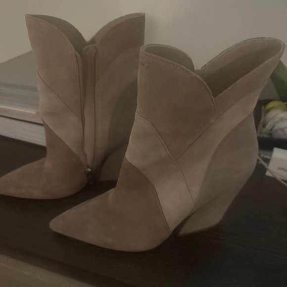 Dolce Vita Shoes - Dolce vita Neena taupe suede boots